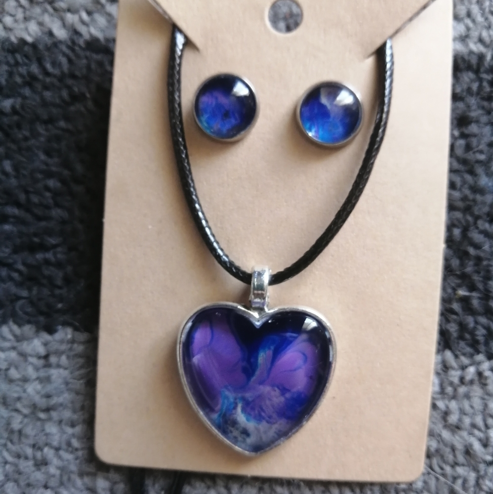💜 Earrings and Necklace set ✨